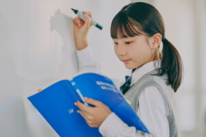 勉強の集中力は時間帯で変わる？最適な学習時間の選び方